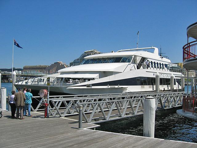 A 234 Sydney - Promenade sur la baie.jpg